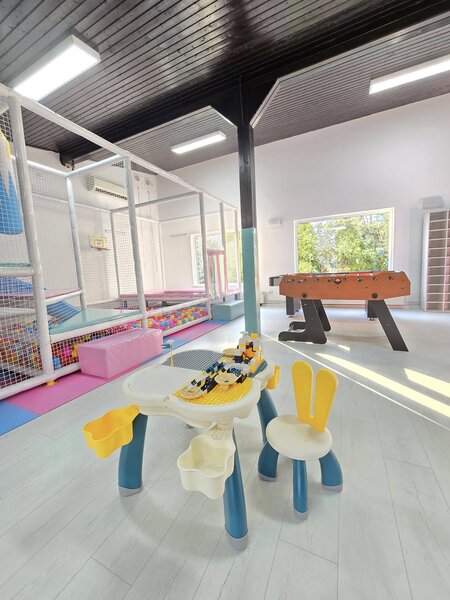 Zburdy Kids - loc de joaca, petreceri copii